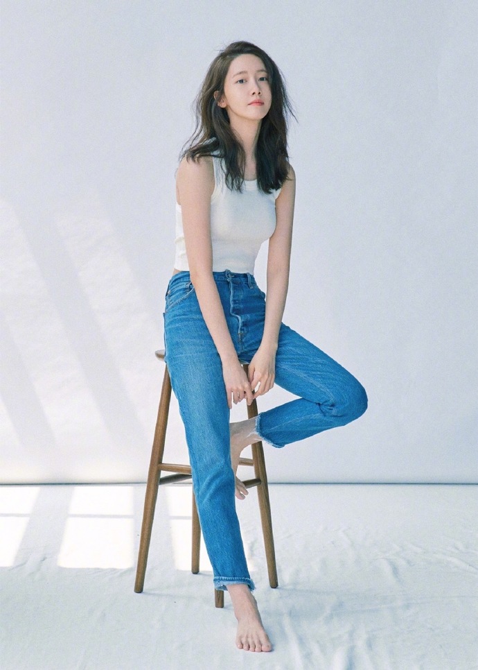 韩国美女林允儿绝美女友视角写真 3