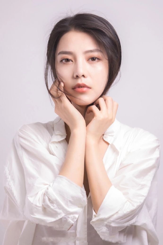 诱人的女孩纯洁如初见的模样 2