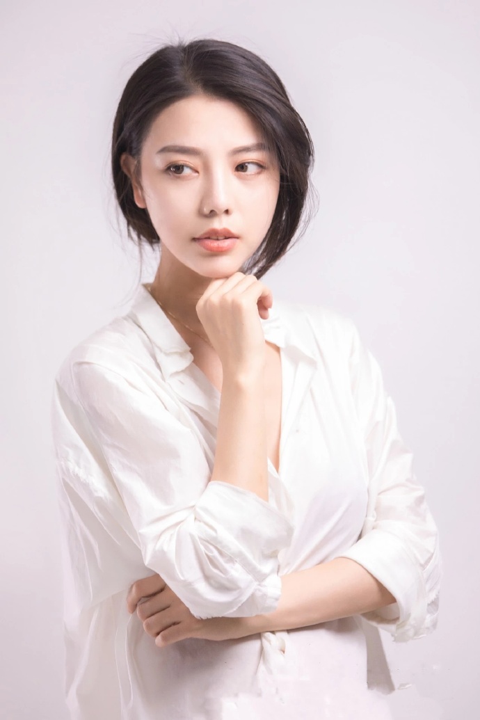 诱人的女孩纯洁如初见的模样 6