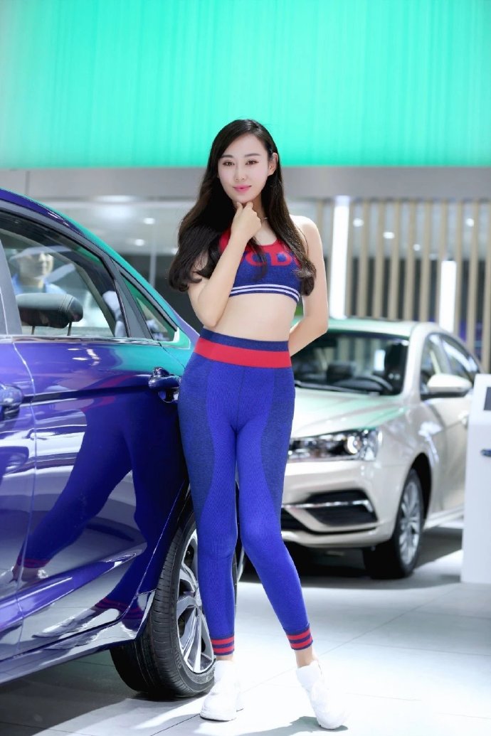 运动装车展美女模特活力图片 2