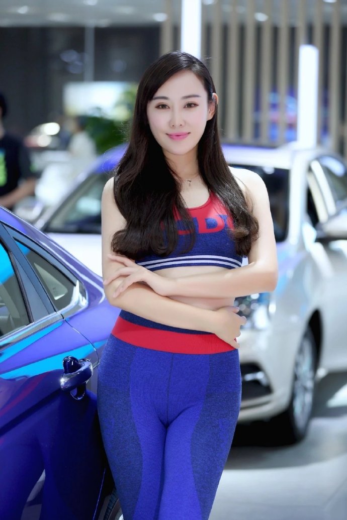 运动装车展美女模特活力图片 4
