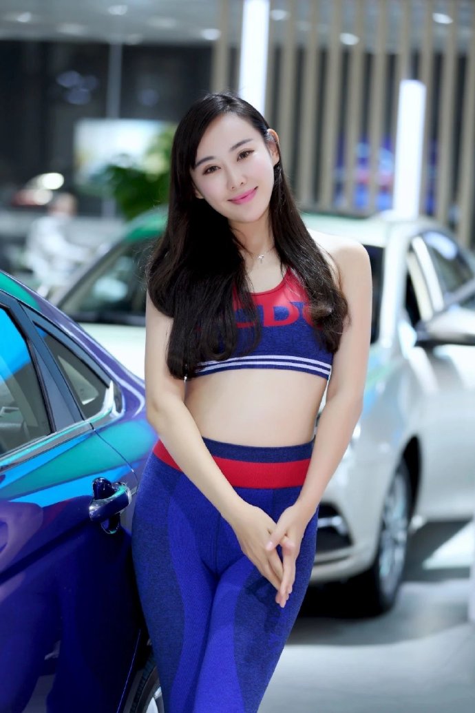 运动装车展美女模特活力图片 6
