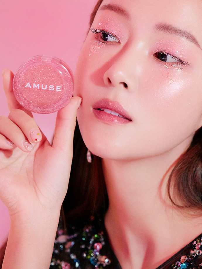 日韩明星美女郑秀妍小雀斑妆好可爱图片 6