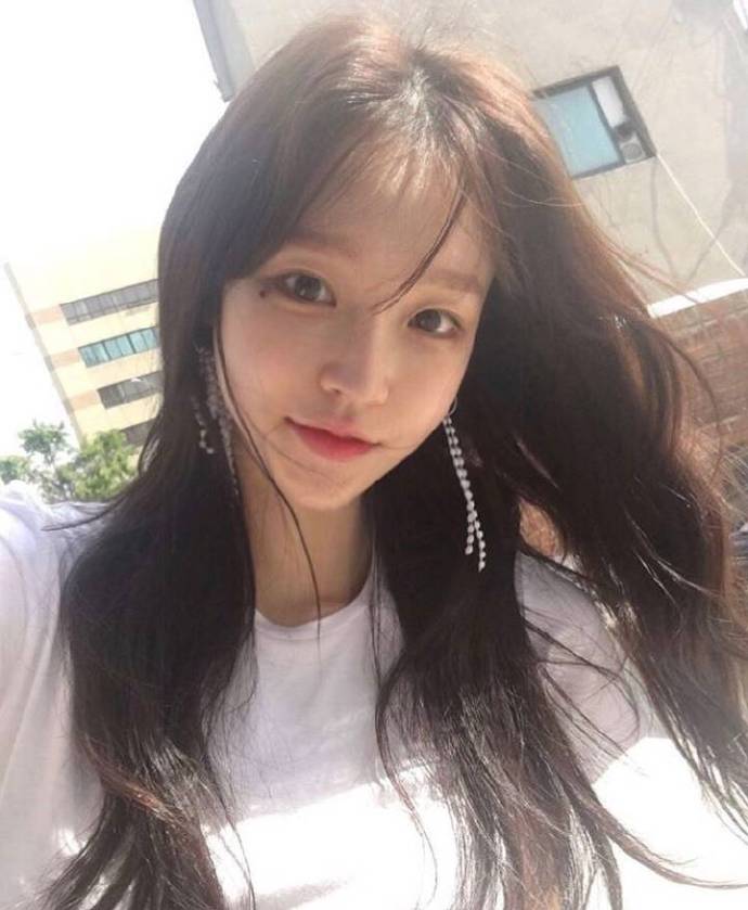 高颜值清纯美女壁纸胸部有料图片 2