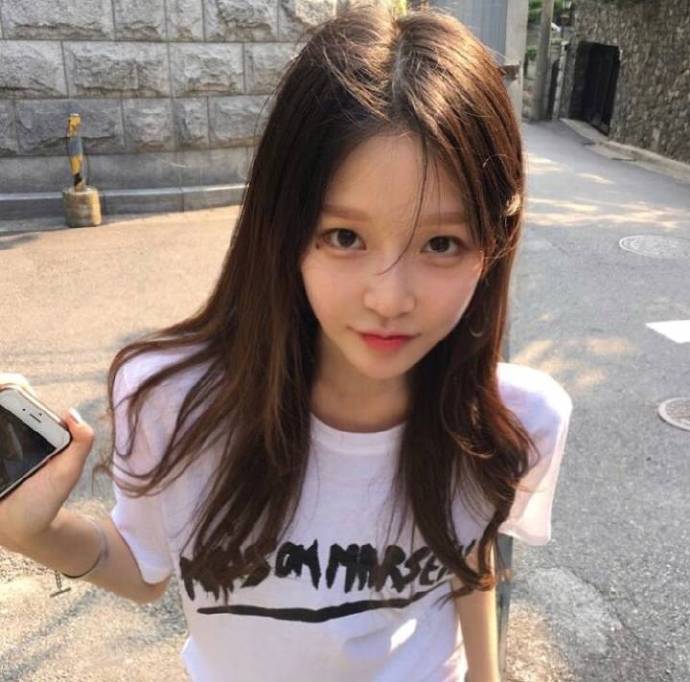 高颜值清纯美女壁纸胸部有料图片 4
