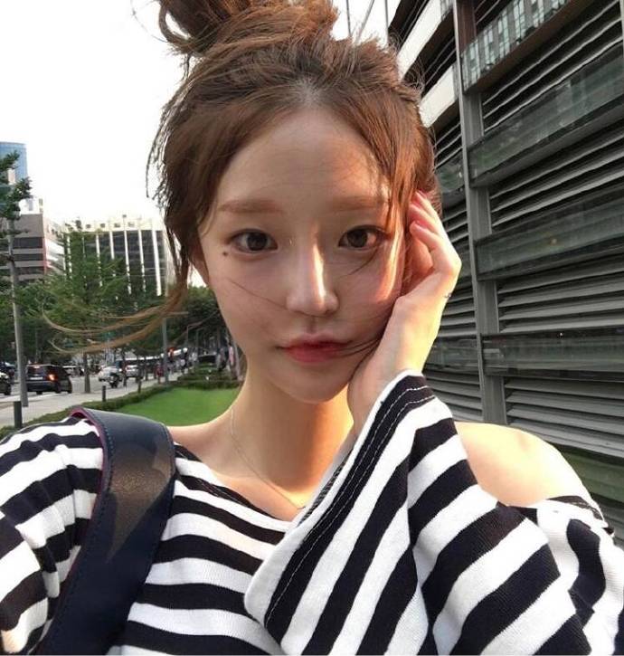 高颜值清纯美女壁纸胸部有料图片 6