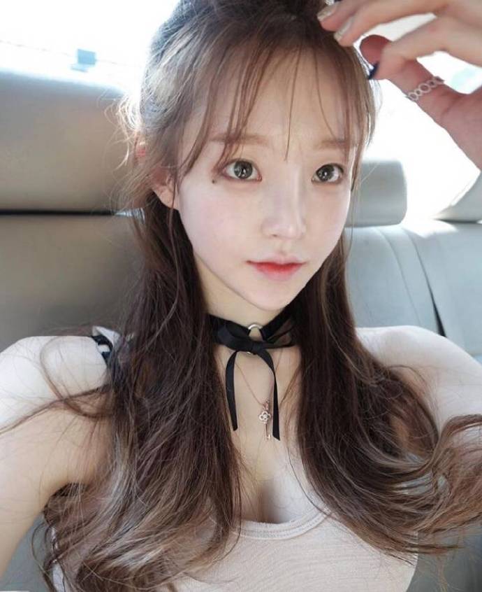 高颜值清纯美女壁纸胸部有料图片 7