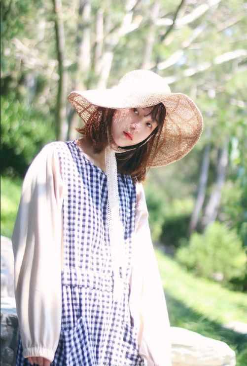 清纯校花嘻哈少女图片 9