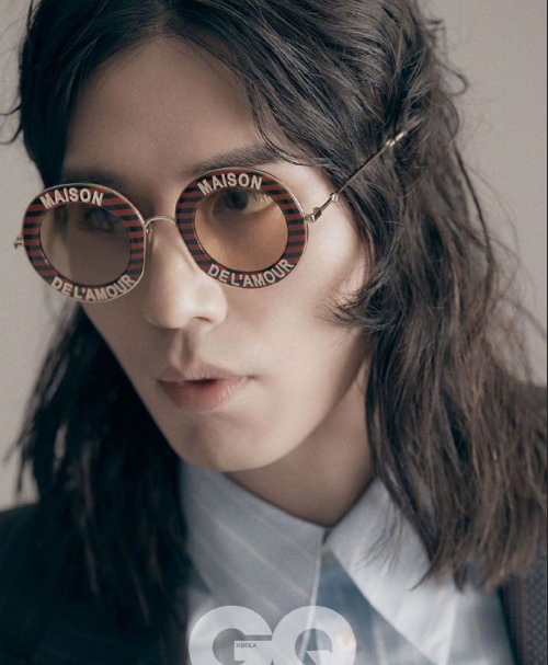 韩国男明星李栋旭《GQ》杂志绅士写真大片 2