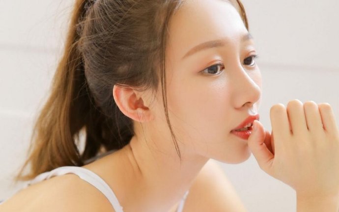 清新脱俗高颜值网红美女写真图片 4