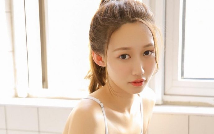清新脱俗高颜值网红美女写真图片 5