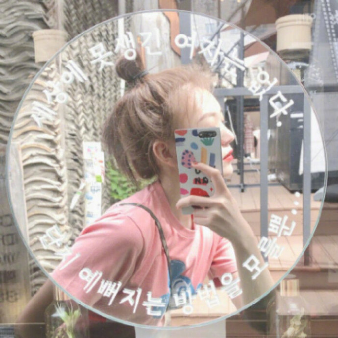 qq可爱女生头像图片 月亮可没我可爱 3