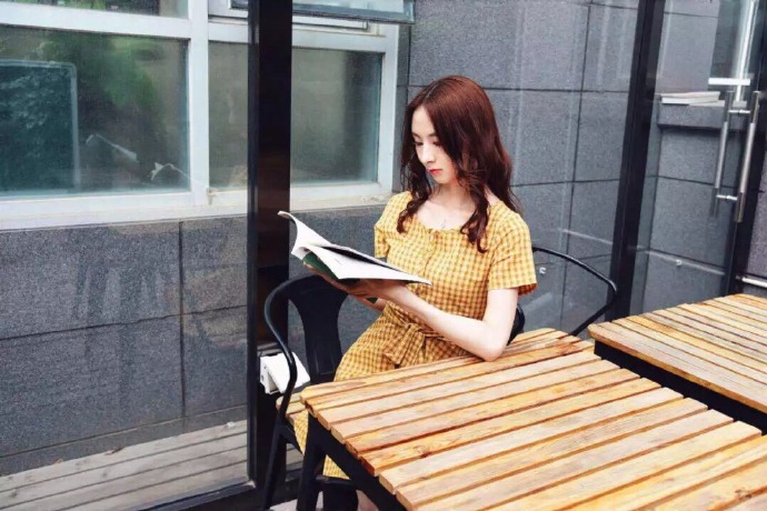 才女清纯mm美女艾莲娜图片 4