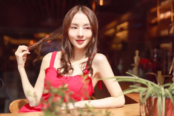 才女清纯mm美女艾莲娜图片 8
