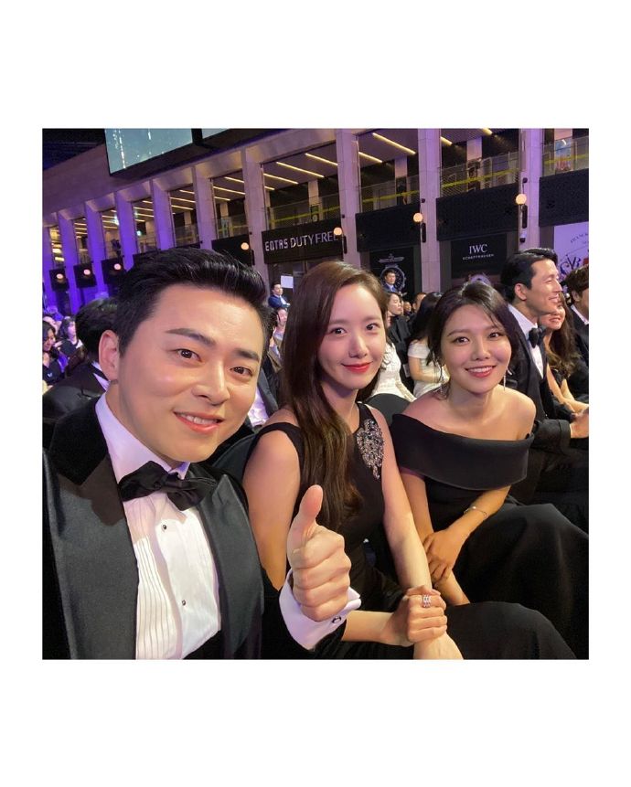 少女时代成员崔秀英青龙电影节红毯图片 8