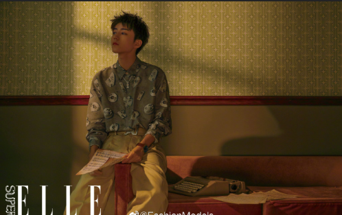 内地男明星居家少年王俊凯登上ELLE2020开年刊封面 7