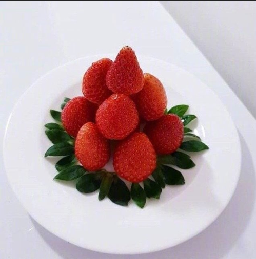 草莓蛋糕图片 草莓奶油蛋糕图片