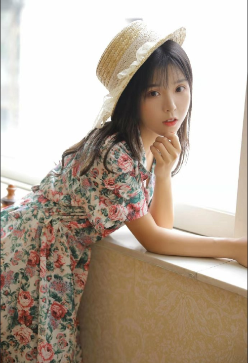 小碎花连衣裙美女校花唯美清纯图片 11