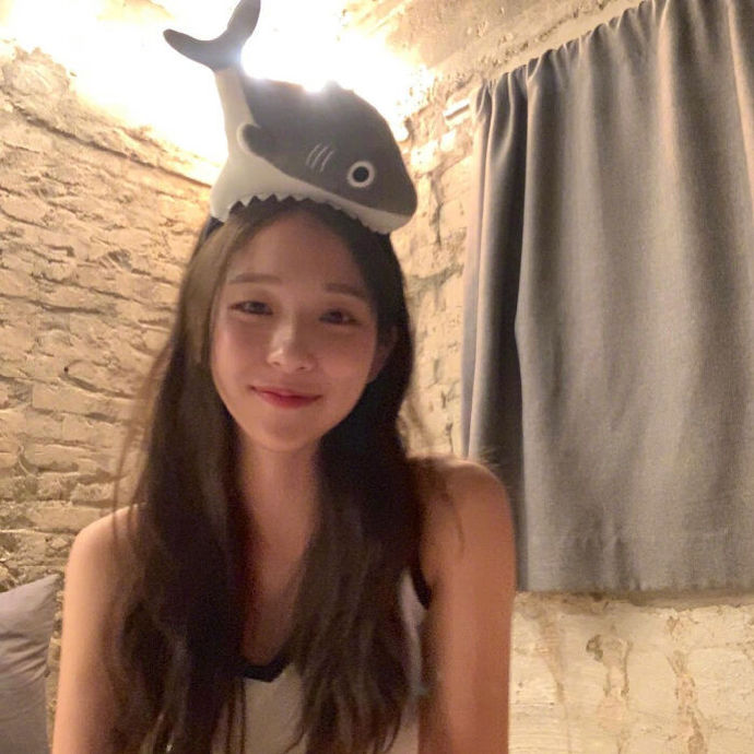 微信头像女生简单大方 美女头像图片 8