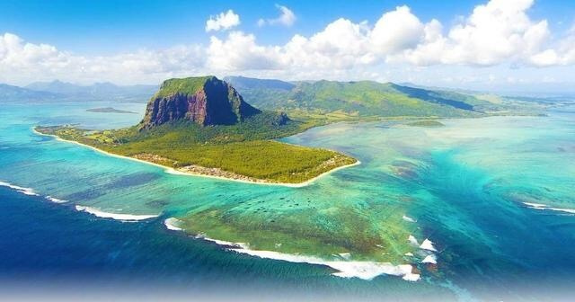 海底瀑布风景图片 2