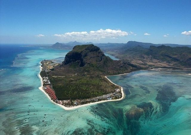 海底瀑布风景图片 7