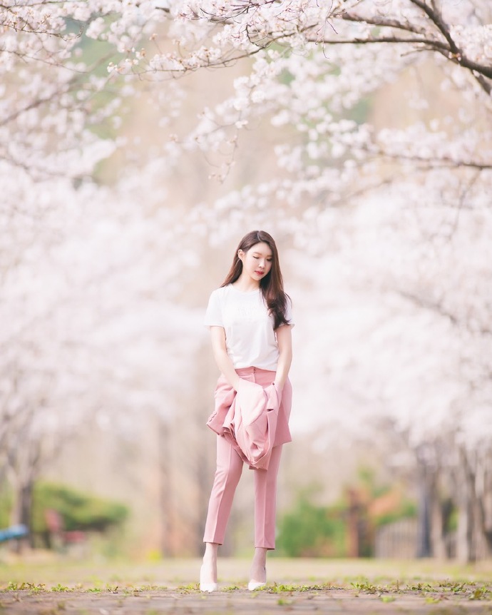 唯美小清新美女户外写真图片是心动的感觉 5