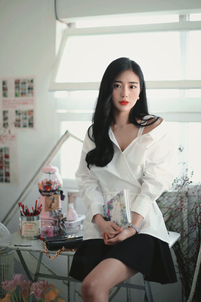 文艺气息浓重高颜值艺术美女图片 6