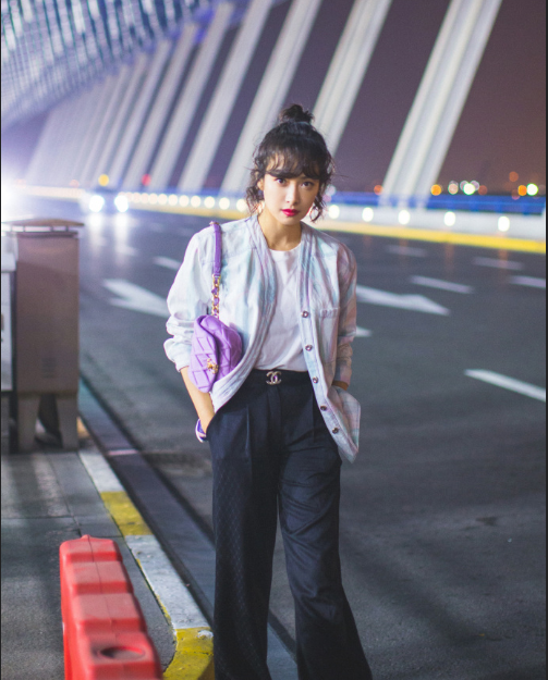 中国美女明星宋茜羊毛卷发型图片 4