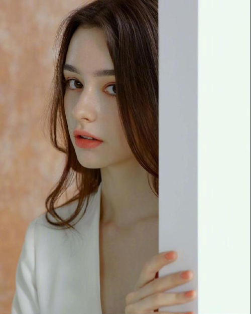 俄罗斯美女图片 俄罗斯女人Dasha Taran高颜值模特图片 6