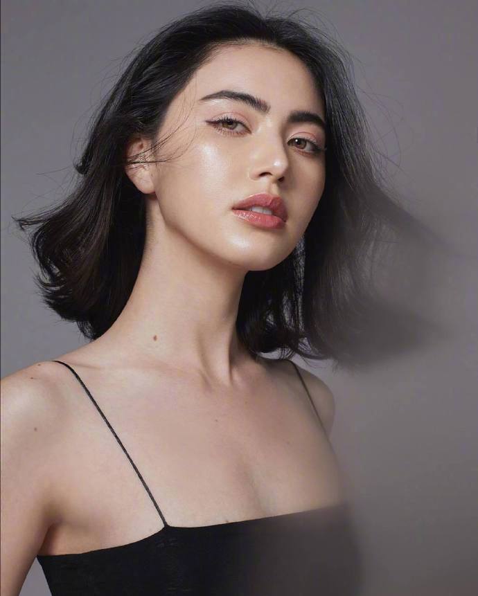 泰国美女明星Mai Davikah气质写真图片 3