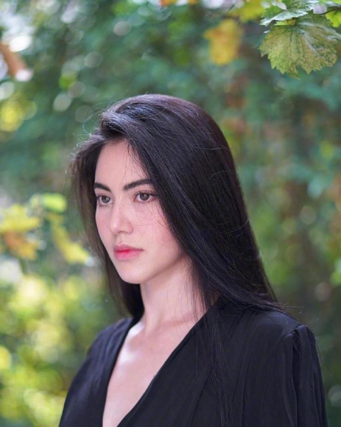 泰国美女明星Mai Davikah气质写真图片 4