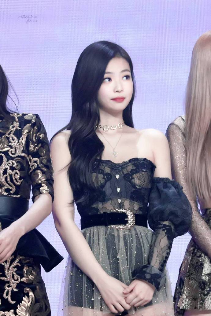 可盐可甜的小仙女韩国女明星Jennie金智妮图片 3