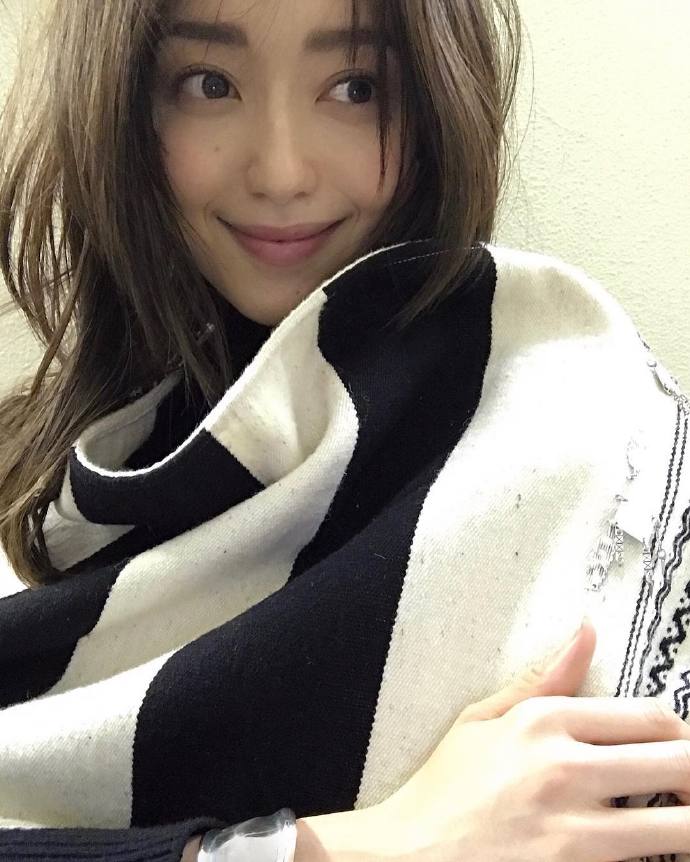 泪痣女生日本美女松岛花图片 5