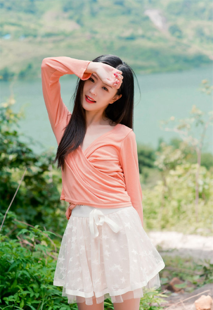 风景如画的清纯mm美女旅游照图片 7