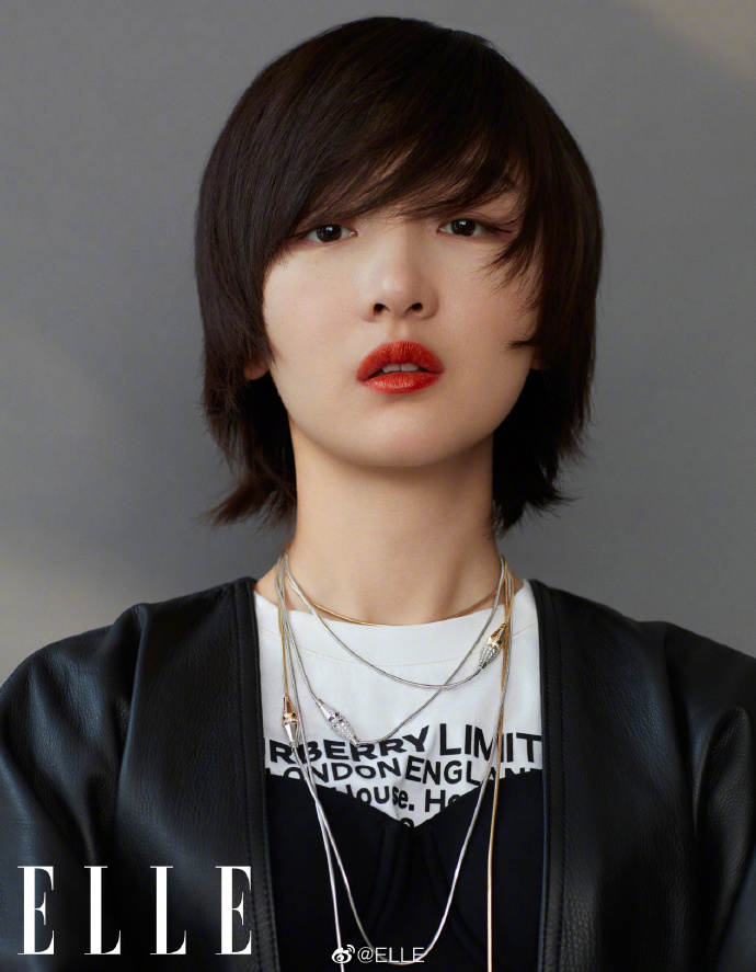 少年的你女演员周冬雨ELLE开年封面图片 10