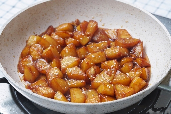 创意菜可乐土豆的做法 3