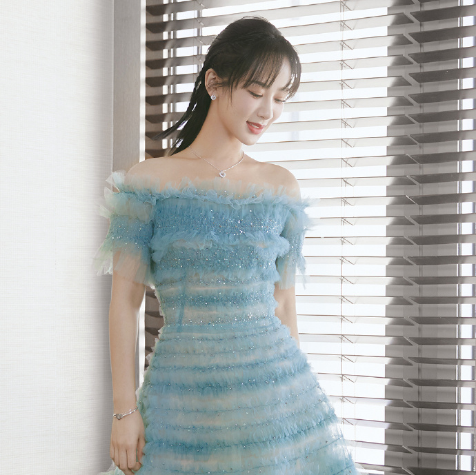 中国明星美女杨紫图片相约圣诞节 4