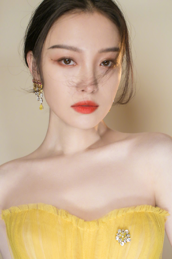 中国美内地女演员倪妮黄色礼服极品美人图片 3