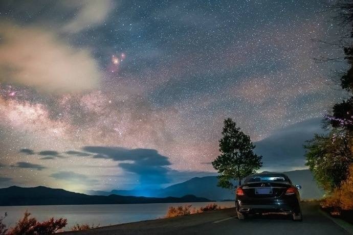 中国夜景泸沽湖的星空​图片 7