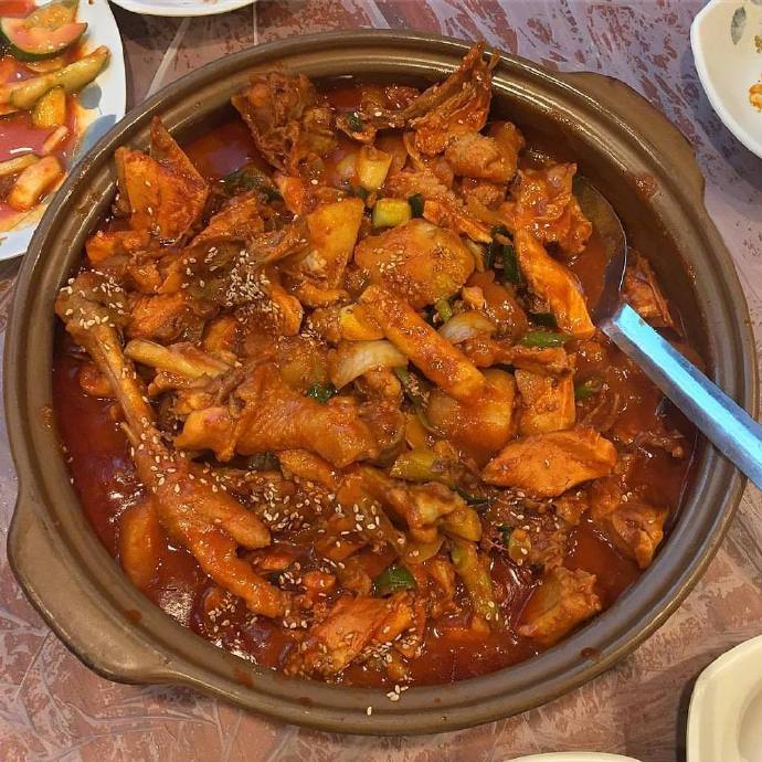 爆款美食韩式年糕火锅图片