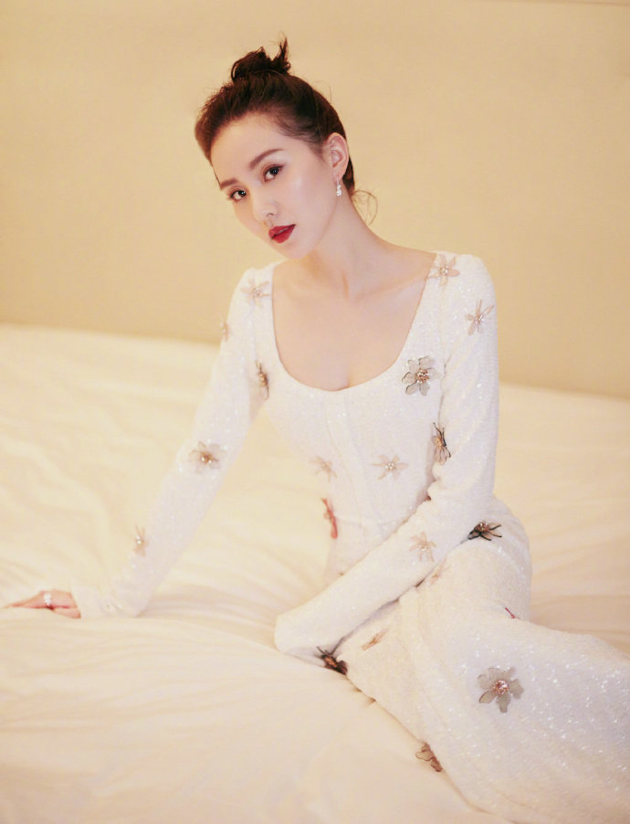 女神时尚辣妈刘诗诗产后复出活动照 4