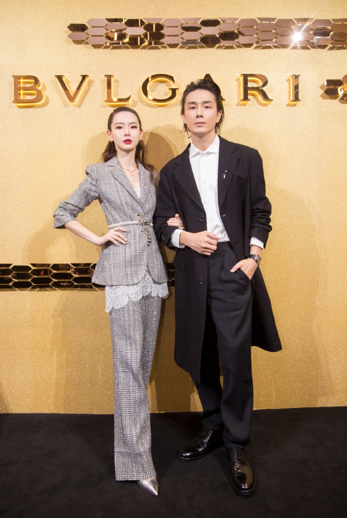明星夫妻戚薇李承铉营业图片 4