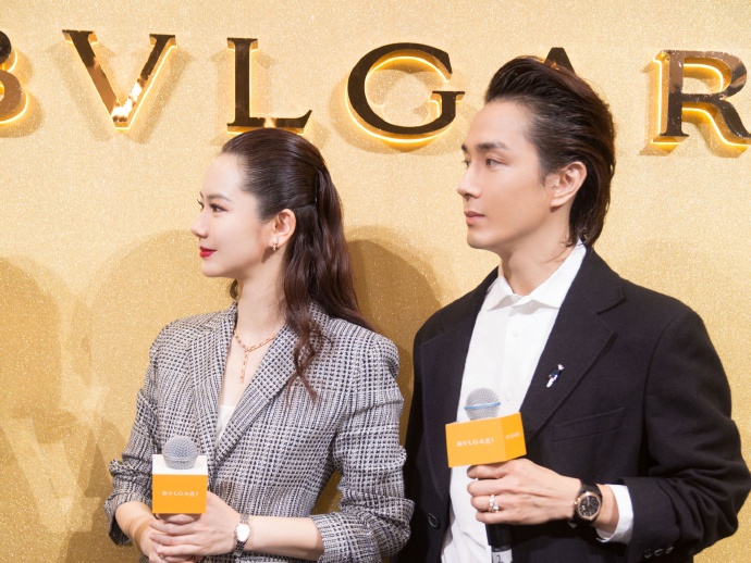 明星夫妻戚薇李承铉营业图片 6