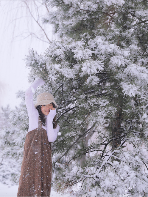 日系画风清纯mm美女下雪天唯美写真图片 9
