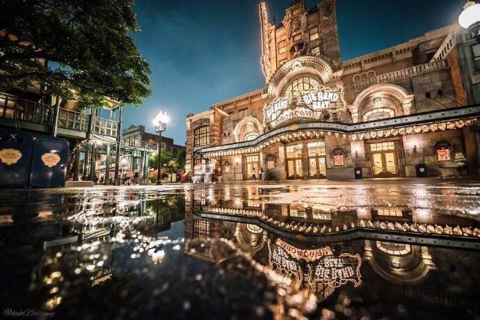 雨后的东京迪士尼乐园风景图片 8