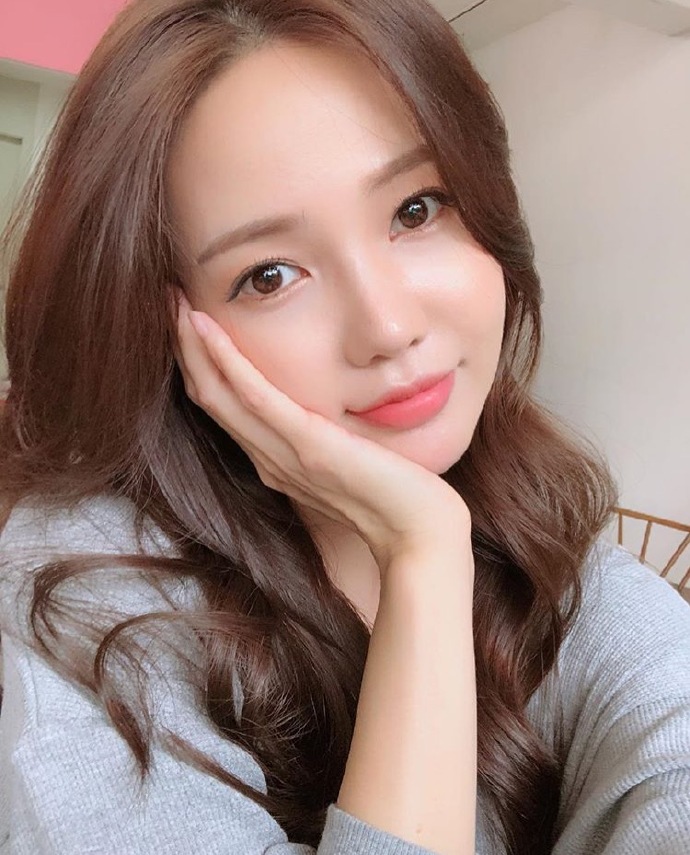女神范网络美女自拍图片