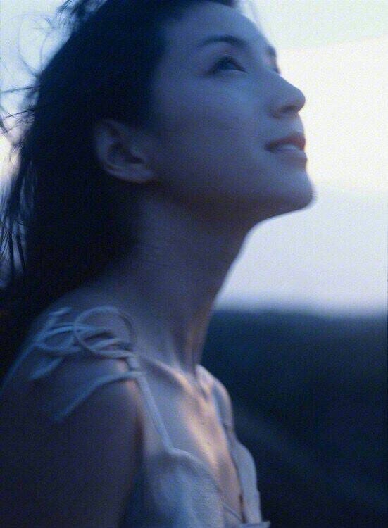 唯美意境漂亮美女图片 3