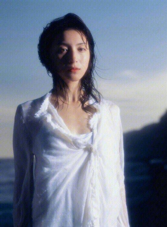 唯美意境漂亮美女图片 4