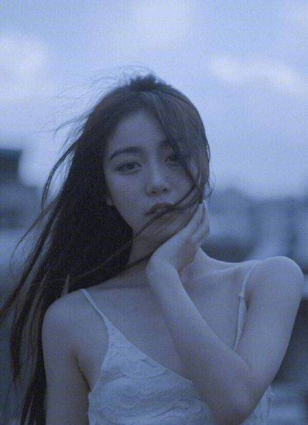 唯美意境漂亮美女图片 5