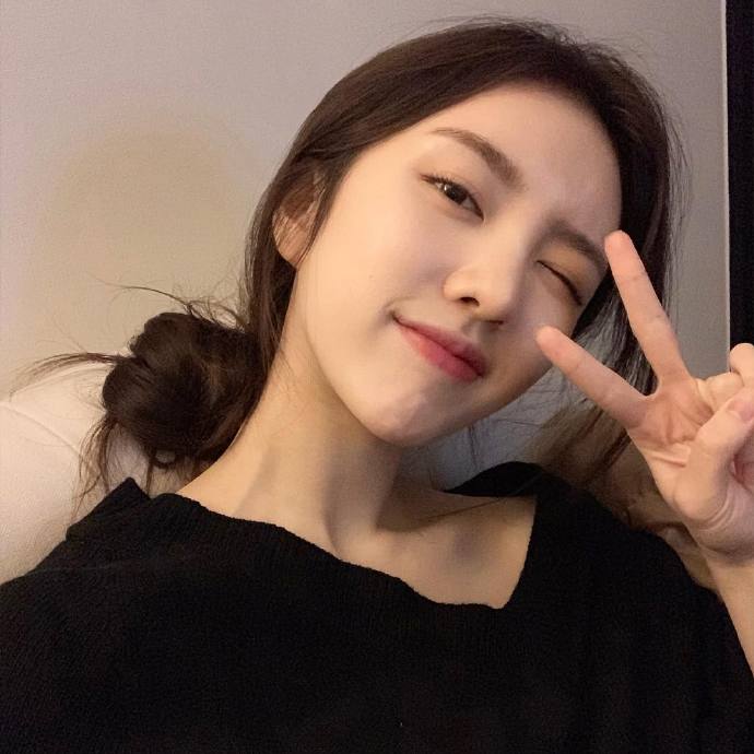 韩国美女图片 女团Red Velvet金艺琳高颜值图片 7